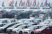 特朗普考慮對進(jìn)口汽車和零部件設(shè)置25%關(guān)稅豁免條款
