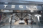 最新！特斯拉召回約23.9萬輛電動汽車！啥情況？