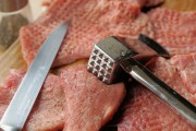 夢到吃豬肉的寓意與解析，夢到吃豬肉的寓意與解析