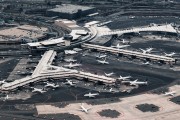 航空股集體反彈 中國(guó)國(guó)航、南方航空雙雙漲近6%