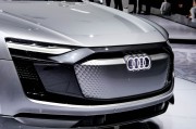 不打“放血式”價(jià)格戰(zhàn)！長城汽車，上半年凈利潤暴增420%！