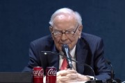 60年！巴菲特宣布年末交棒，全場起立掌聲久久不息