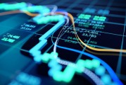期貨市場(chǎng)的價(jià)格波動(dòng)對(duì)交易策略影響如何？