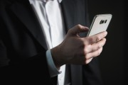 最后，記得保存好你的企業(yè)郵箱的登錄憑據(jù)，因為這可能是你后續(xù)登錄并管理你的郵箱時的必要信息，如何保存企業(yè)郵箱登錄憑據(jù)以便后續(xù)管理？