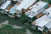 中共中央：加快建立租購并舉的住房制度，加快構(gòu)建房地產(chǎn)發(fā)展新模式