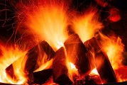夢(mèng)魘中的警報(bào)，夢(mèng)到爆炸起火的解析與應(yīng)對(duì)
