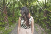 夢(mèng)到女友出軌，情感迷霧的探索與解析，情感迷霧，夢(mèng)到女友出軌的探索與解析