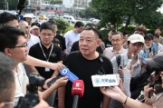 連發(fā)11條動態(tài)！于東來發(fā)聲：大家不要擔心我，若干年后，胖東來不是什么傳奇也不是神話