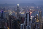 如何理解看put買美式期權(quán)的操作？這種操作的適用場景是什么？