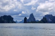 夢(mèng)中的水之境，夢(mèng)中的水之境，探尋心靈深處的寧?kù)o。