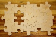 如何理解期貨只做多的策略？這種策略有哪些局限性？