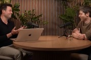 Sam Altman最新訪談：AI將發(fā)現(xiàn)新科學(xué)，未來AI伴侶無處不在，人形機(jī)器人街頭漫步