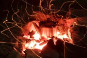 免費大作游戲，打開一個全新的電子游戲世界，輕松娛樂，享受無需付費的游戲體驗