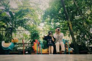 夢(mèng)中雙影，我與兩個(gè)老婆的奇幻之旅