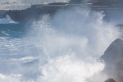 夢中驚現(xiàn)洪水之波，夢中洪水之波的驚現(xiàn)