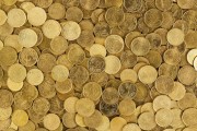 如何在金融市場波動(dòng)中把握投資方向？這種把握存在哪些挑戰(zhàn)？