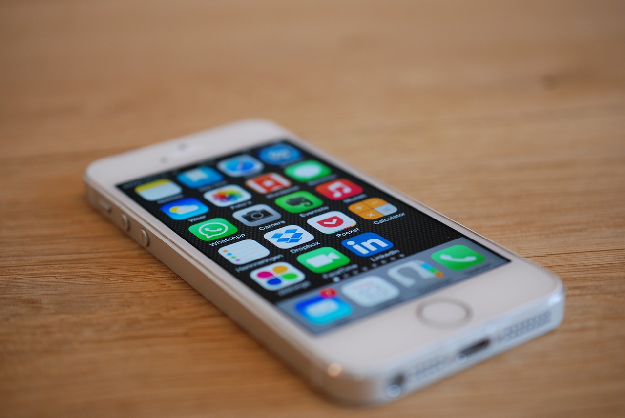 iPhone手機(jī)，好玩且免費(fèi)的游戲