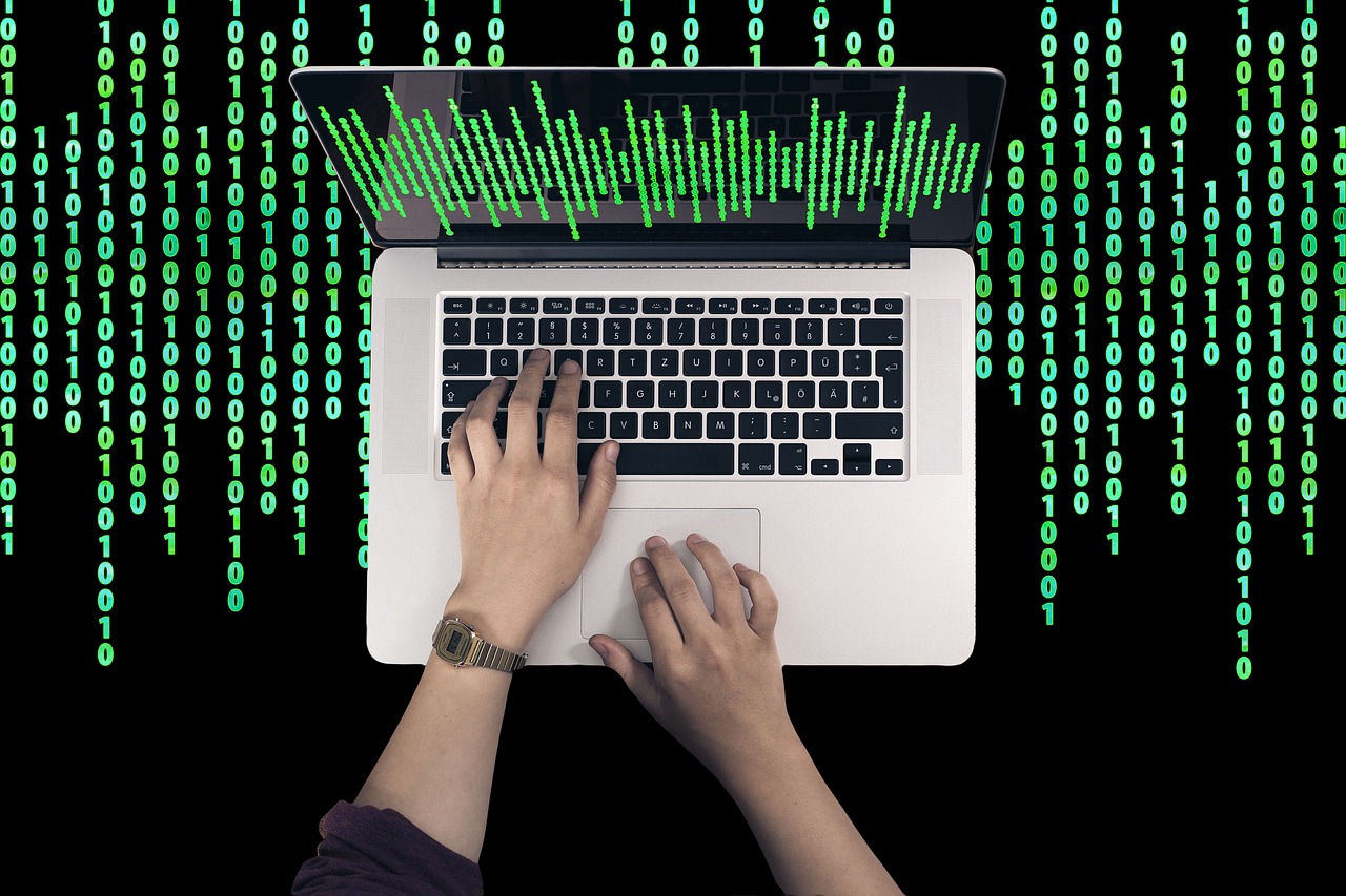 搭建HTML5網(wǎng)站，是一個技術(shù)性極強的過程，涉及到前端開發(fā)、后端編程等多個方面。下面，我們就來詳細介紹一下如何搭建一個HTML5網(wǎng)站。