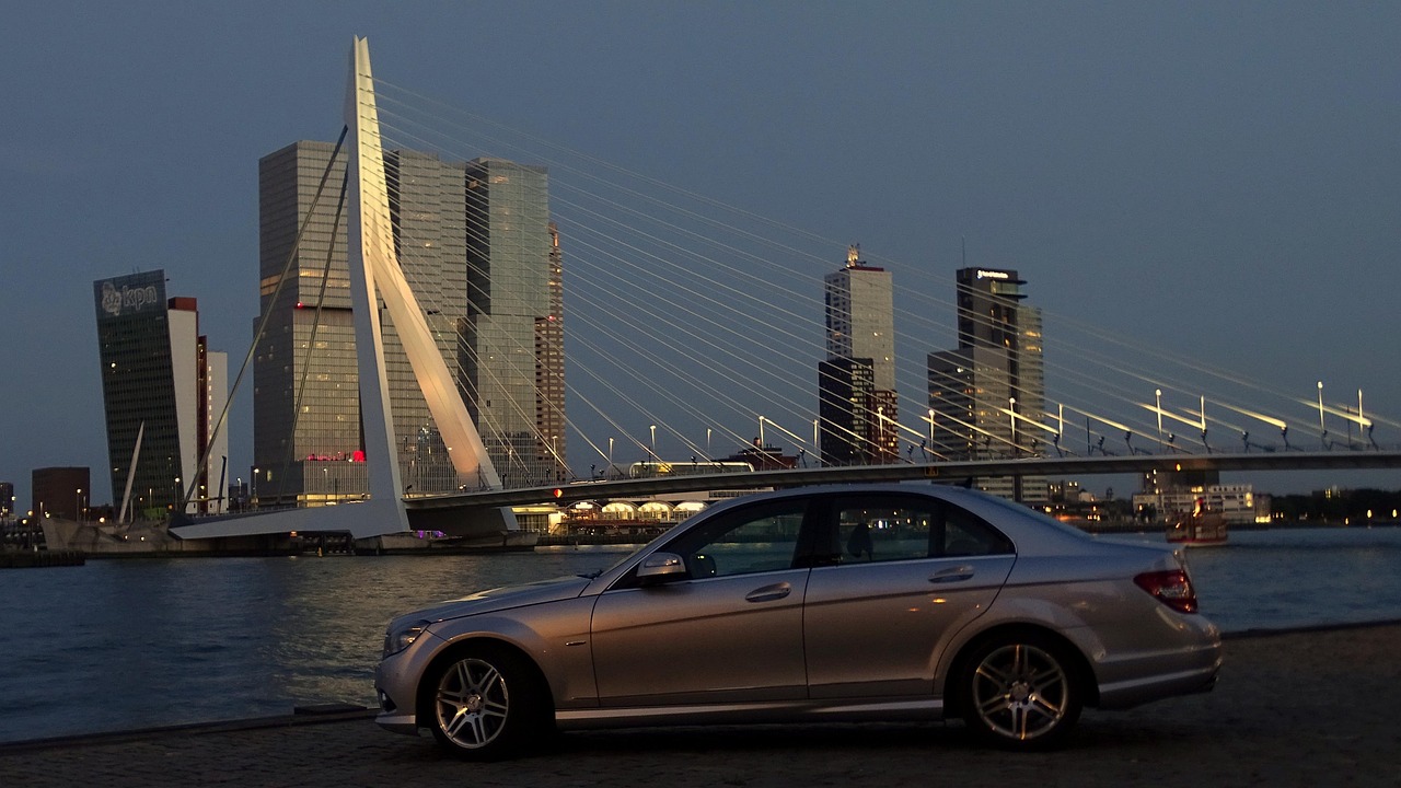 俠盜飛車4注冊(cè)攻略，輕松上手，暢游城市！