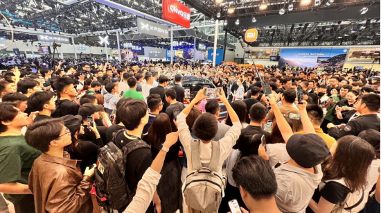 直擊廣州車展：雷軍的車“很亮眼”，但余承東的車“更神秘” | 次世代車研所