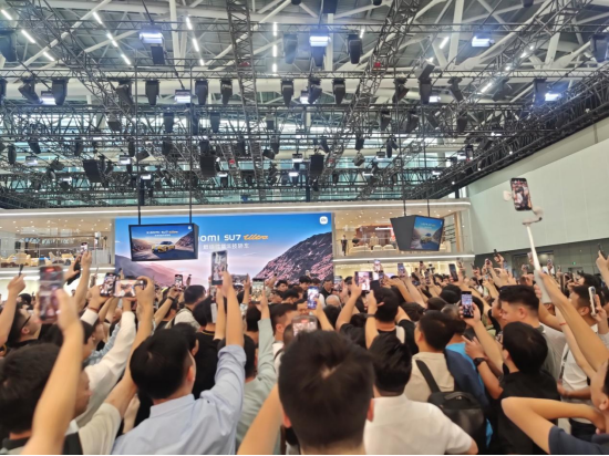 直擊廣州車展：雷軍的車“很亮眼”，但余承東的車“更神秘” | 次世代車研所