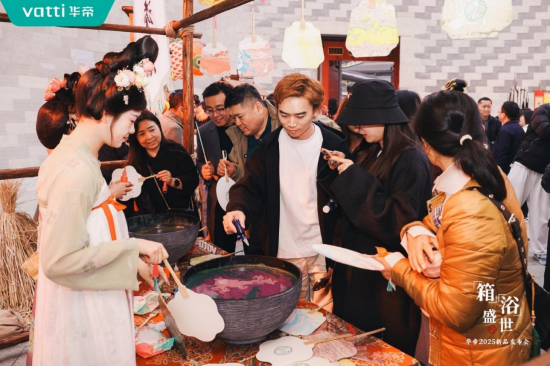潮啟“新中式”，華帝新品發(fā)布會重構(gòu)“時尚健康生活”圖譜