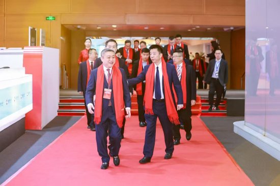 勝科納米董事長李曉旻親述上市感動瞬間：蘇州市委書記劉小濤直言“這是企業(yè)的榮譽，企業(yè)家必須走在前面”