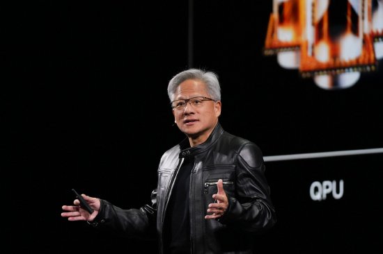 英偉達(dá)CEO黃仁勛：預(yù)計(jì)歐洲AI算力將在未來兩年增長10倍